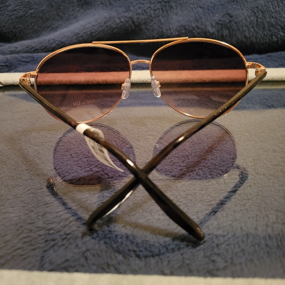 Aviator sunglasses Impulse Gold, 100%UV protection NWOT - Picture 2 of 2